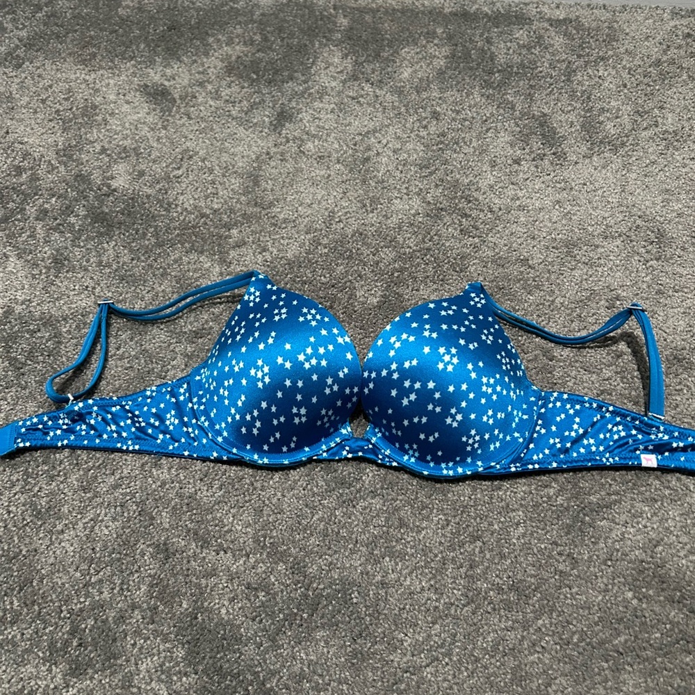Pink Victoria’s Secret 32/70B push up blue star design bra adjustable hook eye